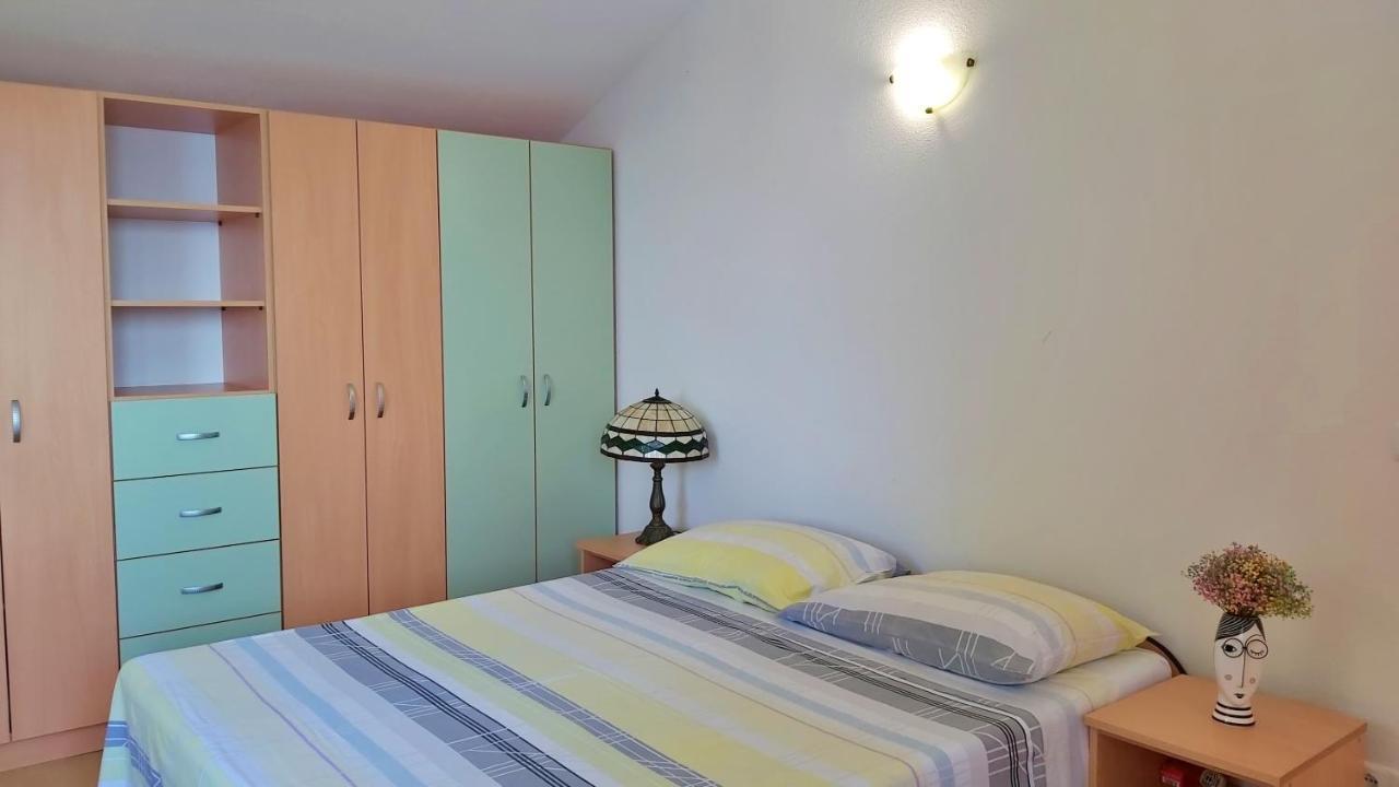 Apartments Borak Омиш Экстерьер фото
