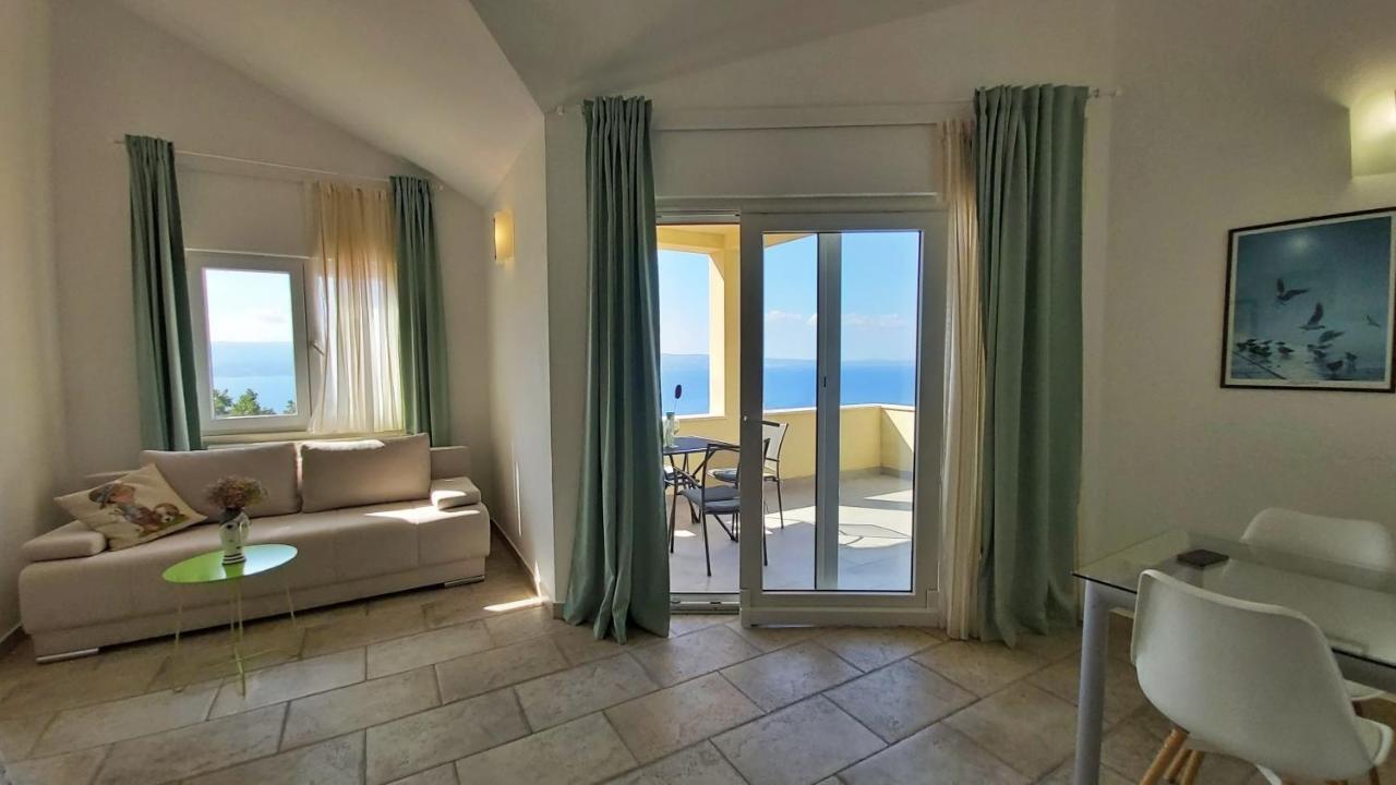 Apartments Borak Омиш Экстерьер фото
