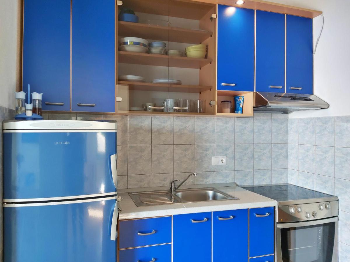 Apartments Borak Омиш Экстерьер фото